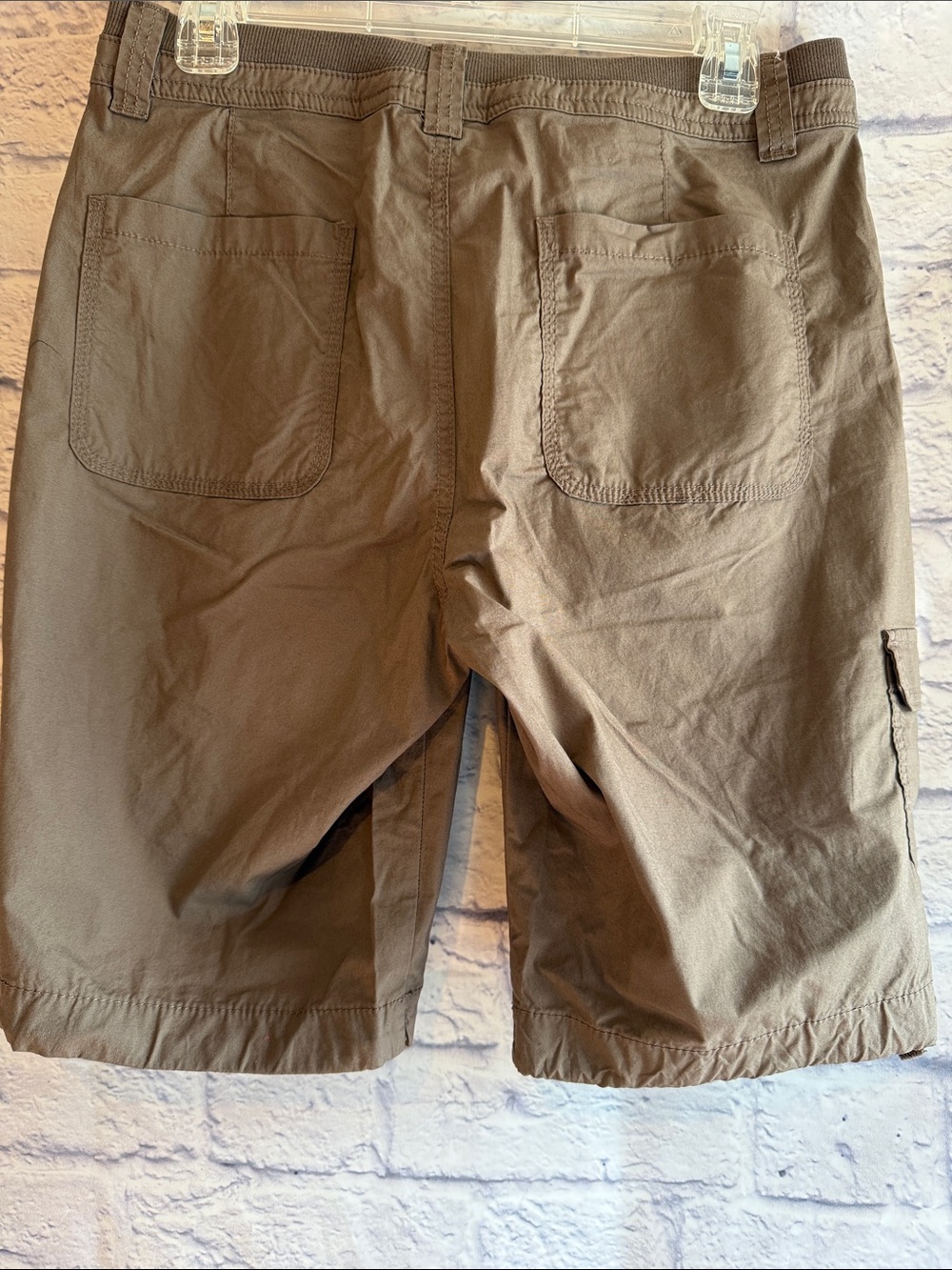 St. John's Bay Women's Brown Cargo Shorts - Picture 4 of 8